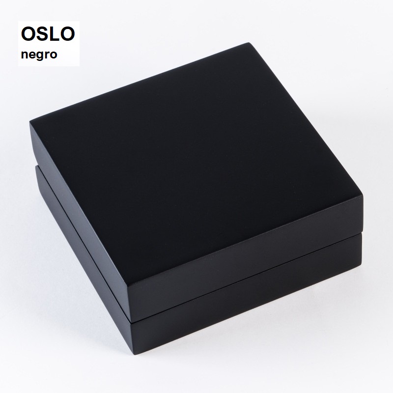 Estuche Oslo cadena colgante 90x90x36 mm.