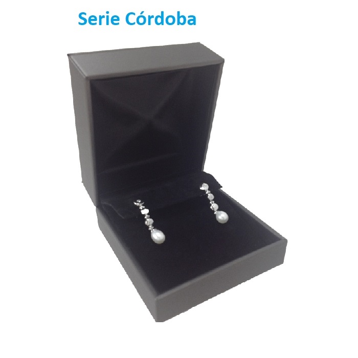 Córdoba medium earrings case 64x68x32 mm.