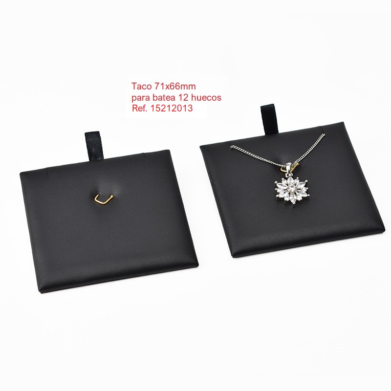 Taco pp colgante + cadena 71x66 mm.