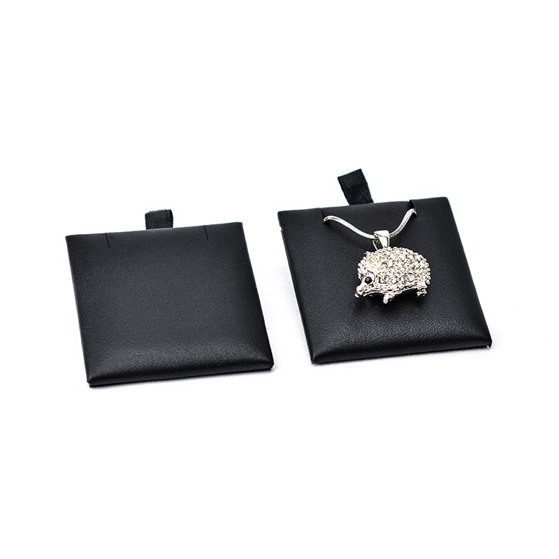 Taco pp cadena colgante 46x50 mm.